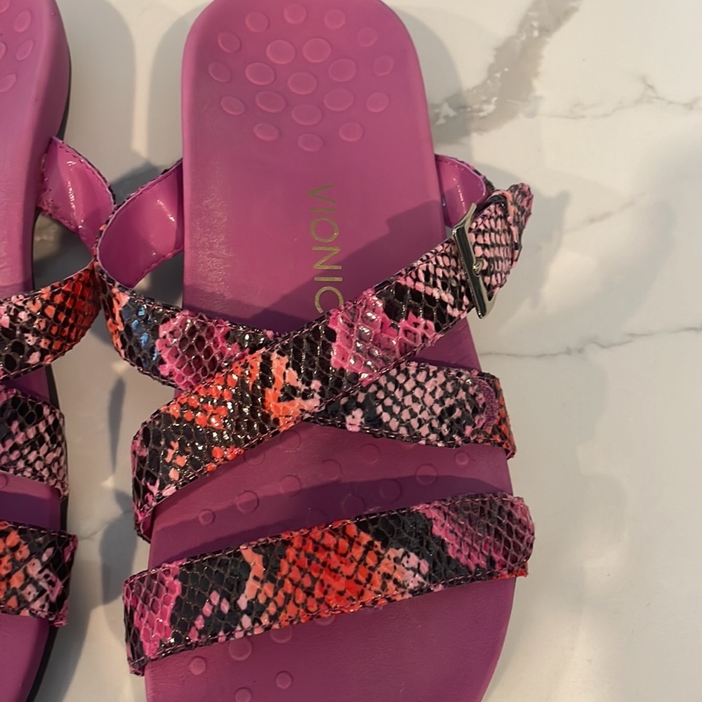 Vionic Snakeprint purple sandals - Picture 3 of 7